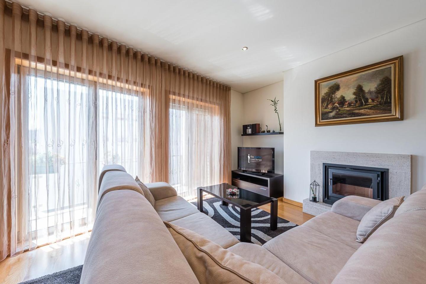 Апартаменты Guestready - Luxe Living By The Pool Повуа-ди-Варзин Экстерьер фото