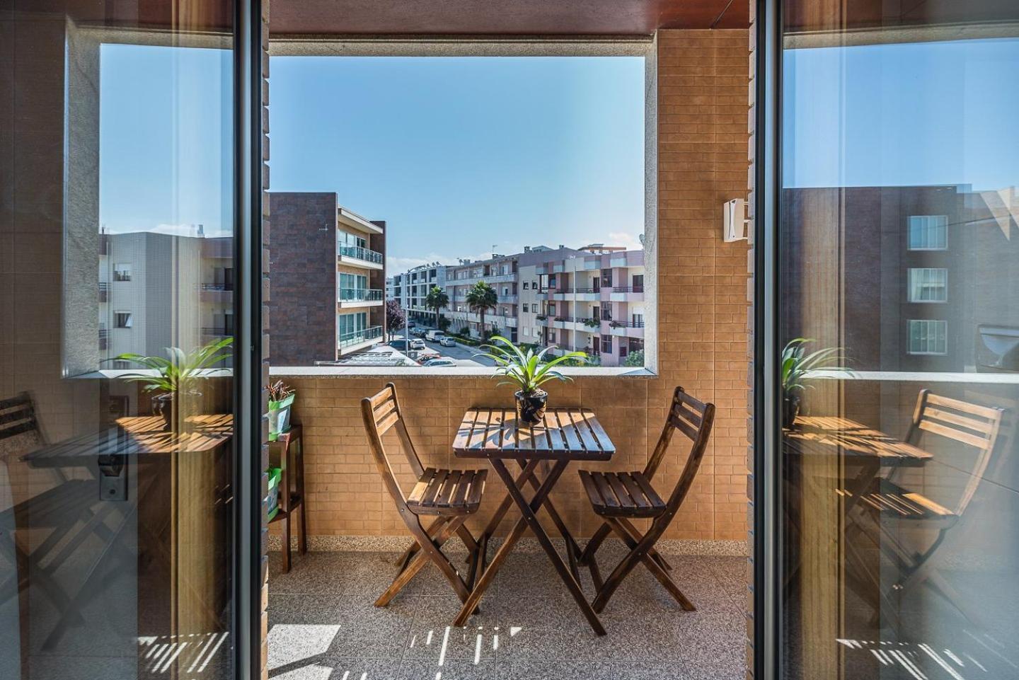 Апартаменты Guestready - Luxe Living By The Pool Повуа-ди-Варзин Экстерьер фото
