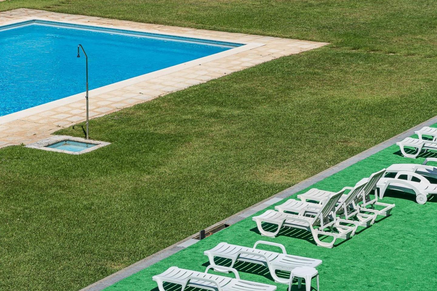 Апартаменты Guestready - Luxe Living By The Pool Повуа-ди-Варзин Экстерьер фото